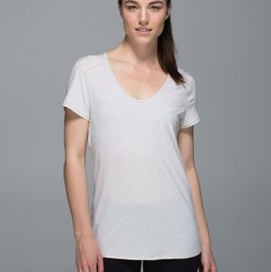 Lululemon Superb SS Tee, Size 4